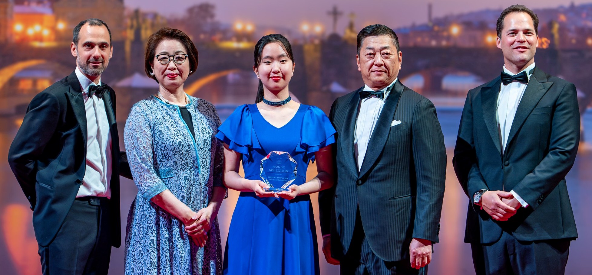 Crystal Prestige Trophy